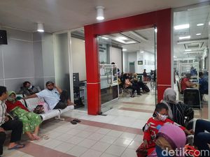 Pasien Masih Keluhkan Pelayanan RSUD dr Soewandhie Meski Sudah Disidak Eri Pasien Masih Keluhkan Pelayanan RSUD dr Soewandhie Meski Sudah Disidak Eri