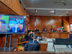 Cerita Tetangga Lihat Penusukan Sadis Terhadap Letkol Mubin Cerita Tetangga Lihat Penusukan Sadis Terhadap Letkol Mubin