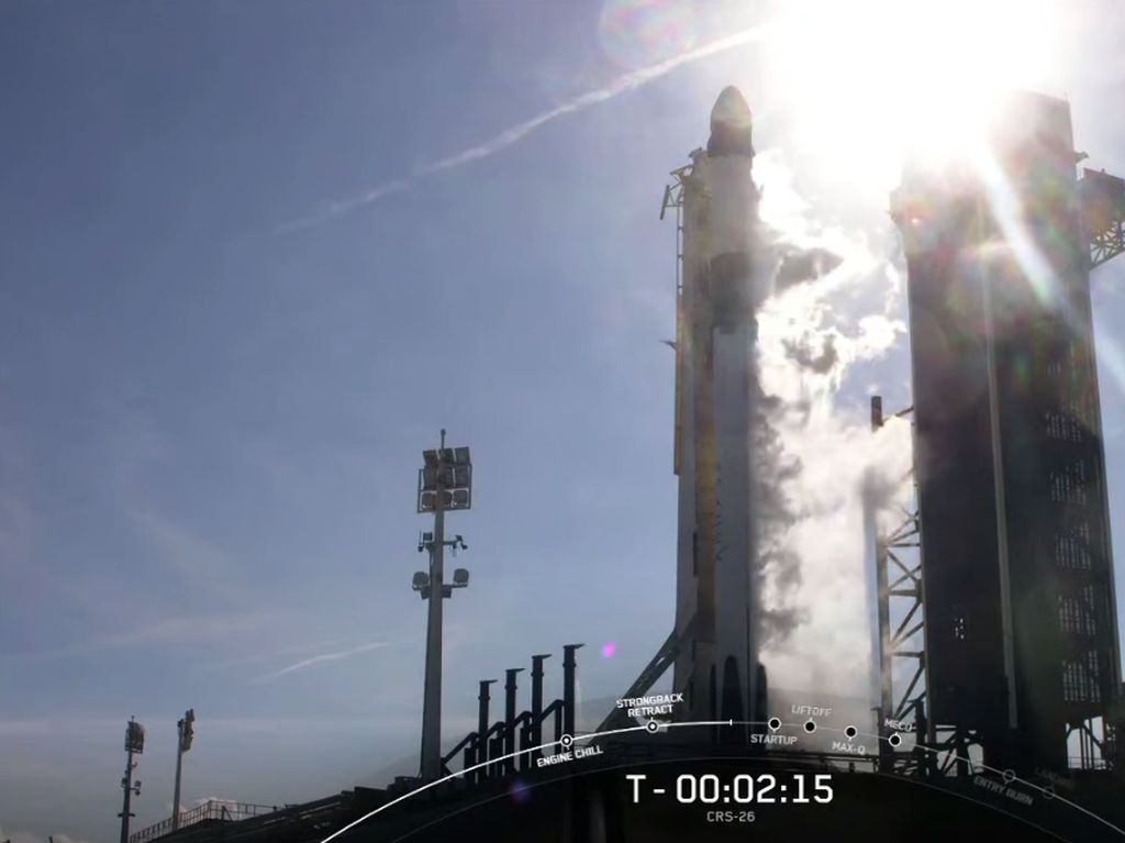 Momen Satelit SS-1 RI Meluncur ke Antariksa Pakai Roket Elon Musk
