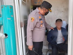 Polisi Amankan Pria Bawa Linggis Marah-marah Datangi Bank di Jakbar