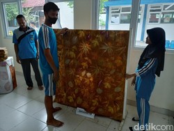 Bikin Kain Ecoprint, Cara SMPN 1 Badegan Ponorogo Ajarkan Siswa Berwirausaha