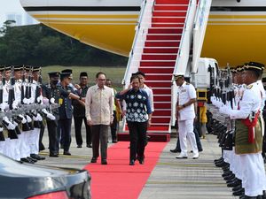 Sultan Brunei Sopiri PM Malaysia Naik BMW