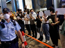 Protes Lockdown di China Dampaknya Bukan Main! Harga Minyak-Saham Rontok