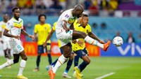 Namun Senegal akhirnya berbalik unggul lewat tendangan voli Kalidou Koulibaly di menit ke-70, sekaligus menjadi gol terakhir di laga ini.