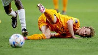 Skor 1-0 bertahan hingga turun minum.