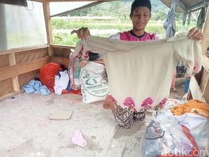 Bantuan Pakaian Menumpuk di Posko Pengungsian Gempa Cianjur