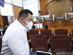 Kuat Jelaskan soal Momen Bisik-bisik dengan Putri Candrawathi