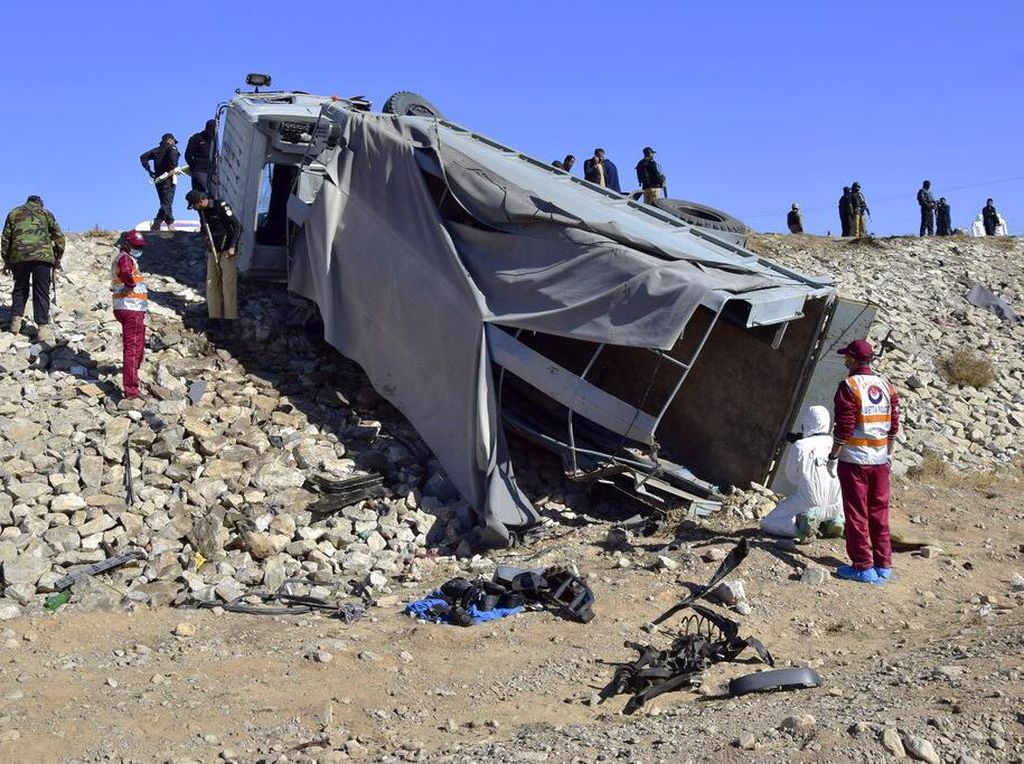 Bom Bunuh Diri Meledak di Pakistan, Begini Kondisinya Bom Bunuh Diri Meledak di Pakistan, Begini Kondisinya