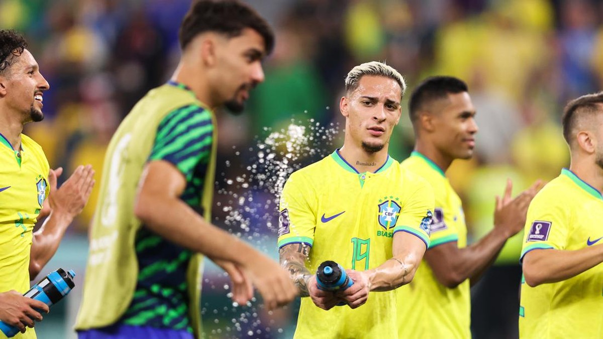 Antony menyalahkan ac stadion karena membuat skuad Brasil terserang penyakit. (Foto: Getty Images/Alex Livesey - Danehouse)