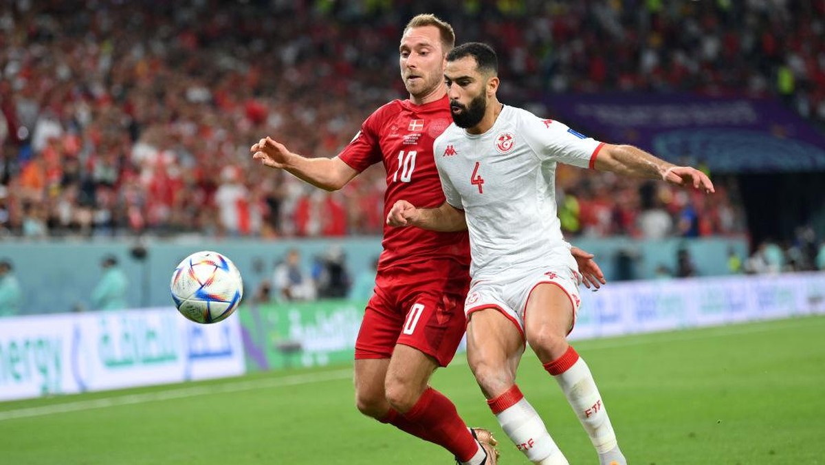 Denmark dan Tunisia masih berpeluang lolos ke 16 besar Piala Dunia 2022. Foto: Getty Images/Justin Setterfield