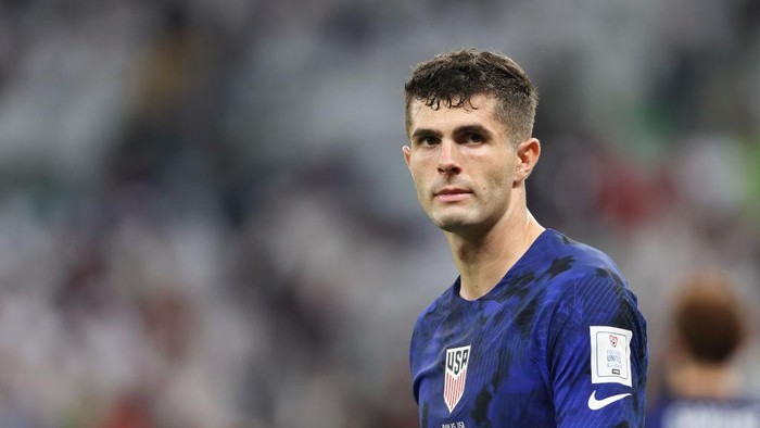DOHA, QATAR - NOVEMBER 29: Christian Pulisic of United States of America during the FIFA World Cup Qatar 2022 Group B match between IR Iran and USA at Al Thumama Stadium on November 29, 2022 in Doha, Qatar. (Photo by Matthew Ashton - AMA/Getty Images)
