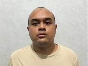 Dhio Ngaku Tega Bunuh Sekeluarga di Mertoyudan gegara Ditagih Duit Investasi Dhio Ngaku Tega Bunuh Sekeluarga di Mertoyudan gegara Ditagih Duit Investasi
