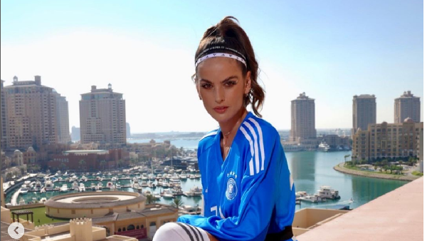 10 Potret Izabel Goulart, Model Underwear Pacar Kiper Jerman Kevin Trapp