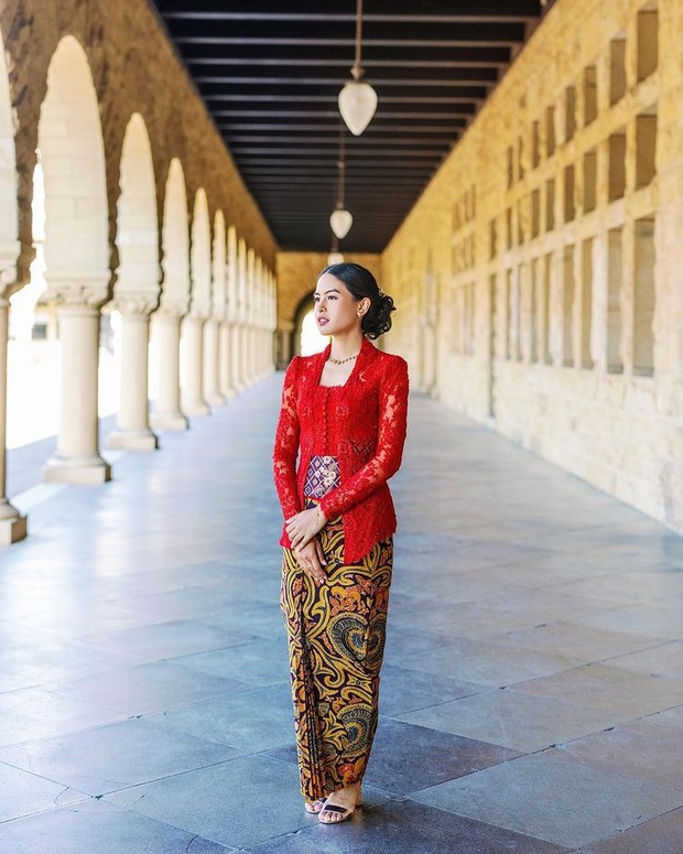 Berbagai Jenis Kebaya yang Ada di Indonesia! Mana Favoritmu?