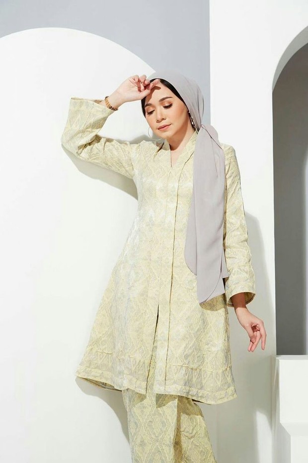 Berbagai Jenis Kebaya yang Ada di Indonesia! Mana Favoritmu?