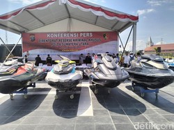Selain Rumah Mewah, Polisi Juga Sita Jetski Milik Bos Judi Apin BK