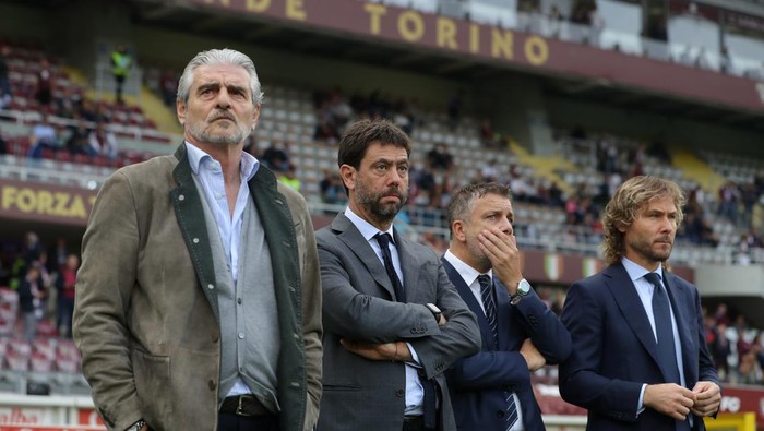 TURIN, ITALY - OCTOBER 15: (L-R) Maurizio Arrivabene Director of Juventus, Andrea Agnelli Executive Chairman of Juventus, Federico Cherubini Juventus Football Director and Pavel Nedved Vice President of Juventus look on from the touchline prior to kick off in the Serie A match between Torino FC and Juventus at Stadio Olimpico di Torino on October 15, 2022 in Turin, Italy. (Photo by Jonathan Moscrop/Getty Images)