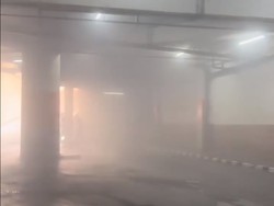 Tempat Karaoke di Mal Jaksel Kebakaran, Asap Mengepul di Basement