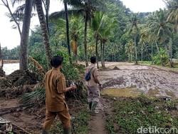 Nihil Tanggul, Lahan Sawah Warga Cisolok Sukabumi Jadi Aliran Sungai