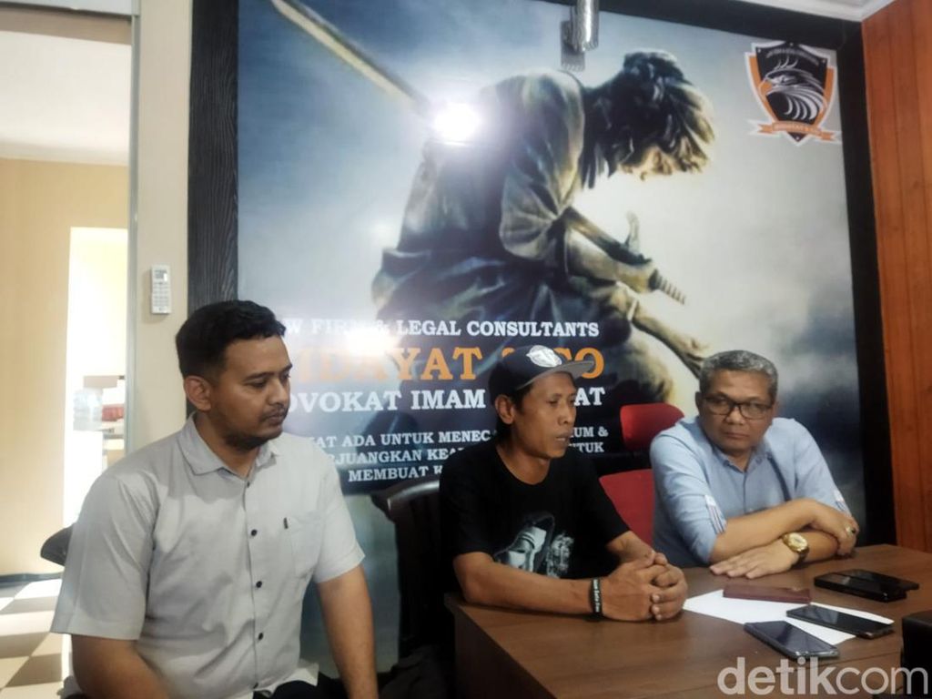 Kecurigaan Kuasa Hukum Korban Kanjuruhan Soal Manipulasi Hasil Autopsi Kecurigaan Kuasa Hukum Korban Kanjuruhan Soal Manipulasi Hasil Autopsi