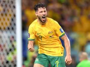 Australia Vs Denmark: Socceroos Menang 1-0, Lolos ke 16 Besar! Australia Vs Denmark: Socceroos Menang 1-0, Lolos ke 16 Besar!