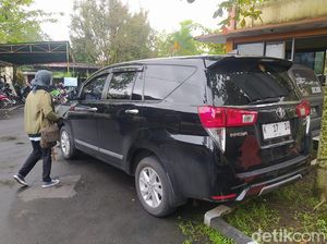 Siasat Pembunuh Sekeluarga di Magelang: Palsukan Pelat Mobil Rental Siasat Pembunuh Sekeluarga di Magelang: Palsukan Pelat Mobil Rental