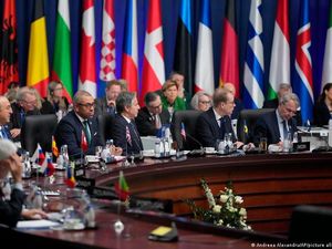 NATO Tegaskan Dukungan untuk Ukraina Tak Akan Goyah