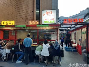 Potret Warung Tenda Korea, Seperti di Seoul padahal di Blok M