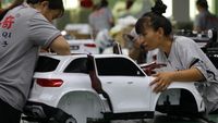 Melihat Jeroan Pabrik Mobil Listrik (Mini)