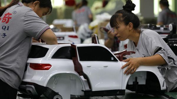 Melihat Jeroan Pabrik Mobil Listrik (Mini)