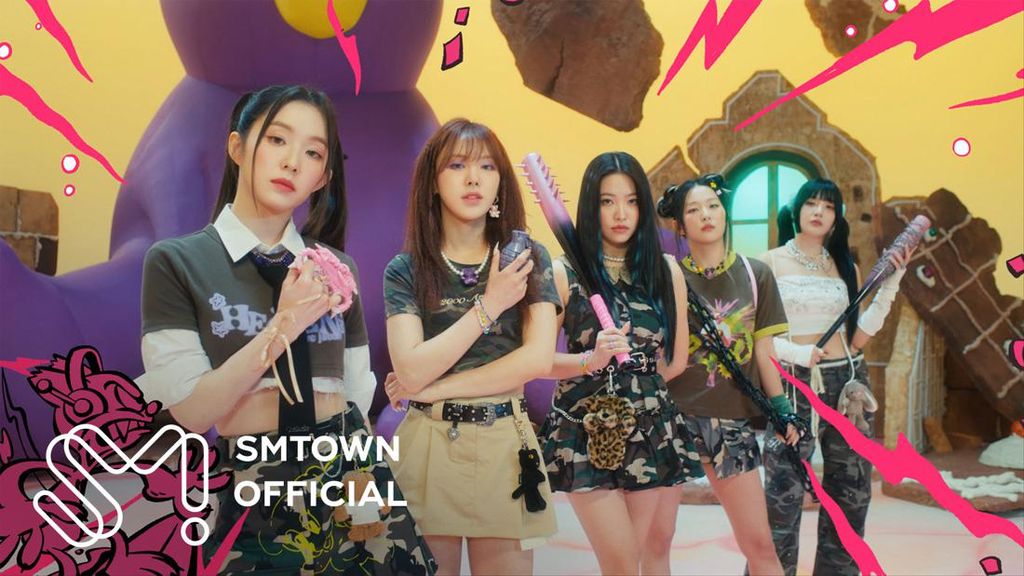 10 Foto Personel Red Velvet, Tampil dengan Gaya Y2K di Video Klip Birthday 10 Foto Personel Red Velvet, Tampil dengan Gaya Y2K di Video Klip Birthday