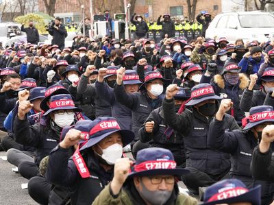 Ribuan Sopir Truk di Korea Selatan Mogok Kerja