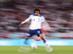 Bek Legendaris Brasil Heran Alexander-Arnold Cuma Cadangan di Inggris