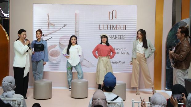 ULTIMA II The Nakeds Series yang menggambarkan gaya makeup Fashion Guru, Adorkable Girl, Artsy Lady, dan The Go Getter!