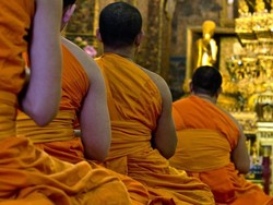 Bisa-bisanya Wihara Thailand Kosong Buntut Para Biksu Dites Narkoba