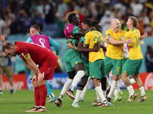 Australia Lolos 16 Besar Usai Kalahkan Denmark 1-0 Australia Lolos 16 Besar Usai Kalahkan Denmark 1-0