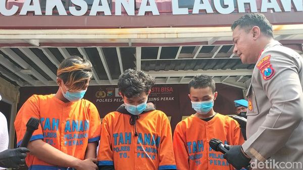 7 Anggota Gangster Gukgukguk Ditangkap, Celurit-Pedang-Stik Golf Disita