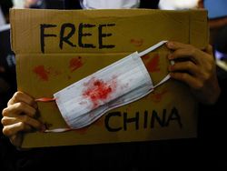 Aturan Lockdown Dicabut, Warga China Malah Nggak Happy Takut Ketularan COVID