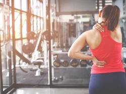 Tak Disarankan ke Tukang Urut, Lakukan Ini Saat Cedera Bahu