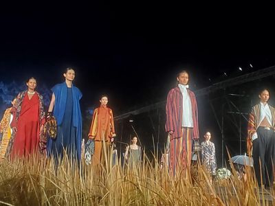 Eksotisme Tenun Ikat Sumba di Festival Nusantara