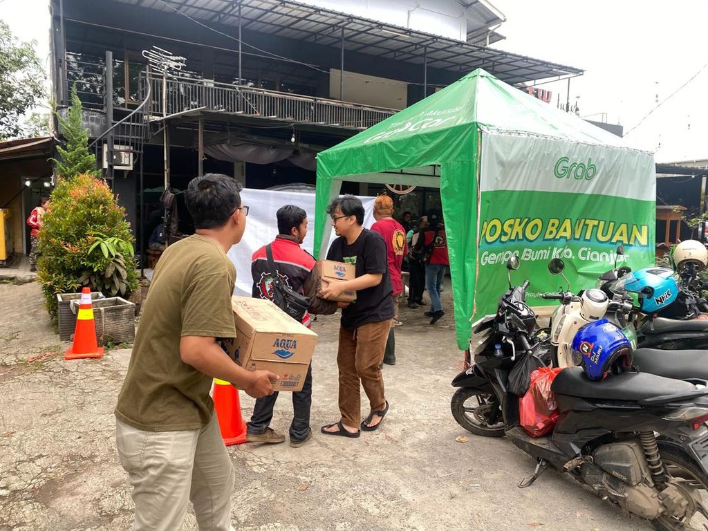 Grab Gelontorkan Rp 2 Miliar untuk Bantu Korban Bencana di Cianjur