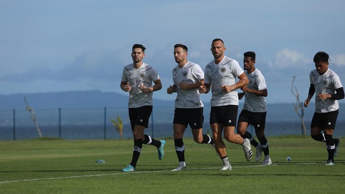 Striker Bali United, Ilija Spasojevic, dipanggil ke Timnas Indonesia. Spaso, sapaannya, menggantikan Dimas Drajad yang mengalami cedera.