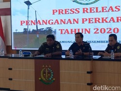 4 Orang Jadi Tersangka Korupsi Hibah PJU Senilai Rp 64 M di Lamongan