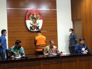 KPK Tahan Kakanwil BPN Riau Tersangka Kasus Pengurusan HGU KPK Tahan Kakanwil BPN Riau Tersangka Kasus Pengurusan HGU
