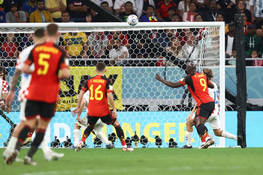 DOHA, QATAR - DECEMBER 01: Romelu Lukaku of Belgium heads this chance over during the FIFA World Cup Qatar 2022 Group F match between Croatia and Belgium at Ahmad Bin Ali Stadium on December 1, 2022 in Doha, Qatar. (Photo by James Williamson - AMA/Getty Images)