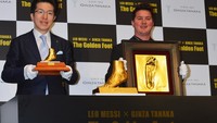 Kakak kandung Messi, Rodrigo, yang hadir ketika patung emas itu dipamerkan mengaku terkesan dengan karya cipta Tanaka. Menurut Rodrigo, Tanaka melihat setiap detil dan pekerjaannya begitu bernilai tinggi.  