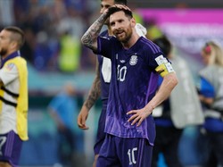 Netizen Ramai Nyinyir Messi Gagal Penalti Meski Argentina Lolos 16 Besar