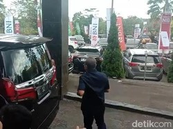 Mendag Zulhas Ngacir Saat Ditanya Titip Keponakan Masuk Unila
