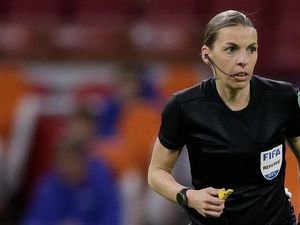 Pertama dalam Sejarah, Tim Wasit Perempuan Pimpin Laga Piala Dunia