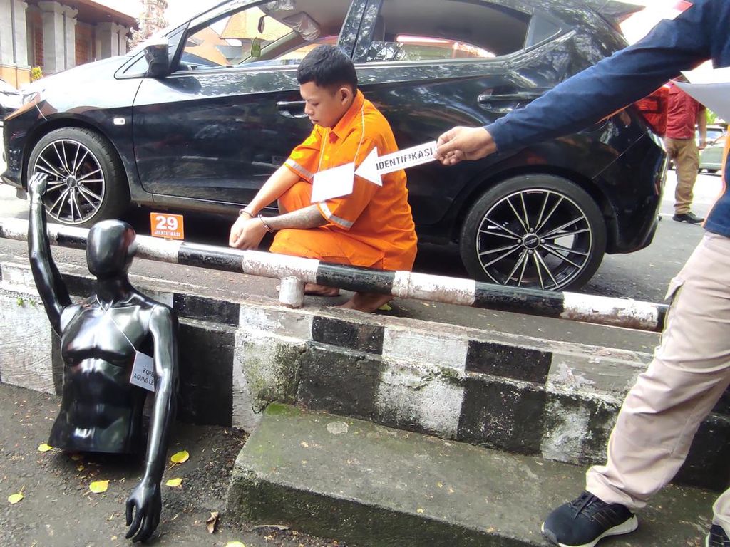 29 Adegan Rekonstruksi Gusti Mirah Dibunuh Pacar di Polda Bali